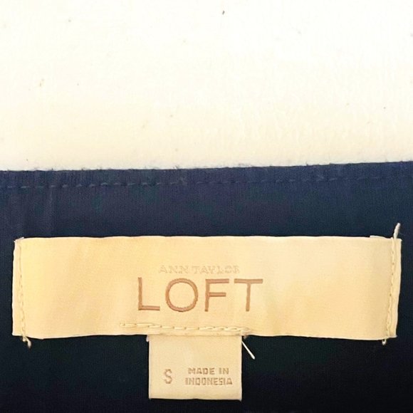 Cute LOFT Navy Short Skirt - Picture 3 of 4